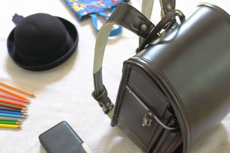 株式会社エスシャイン